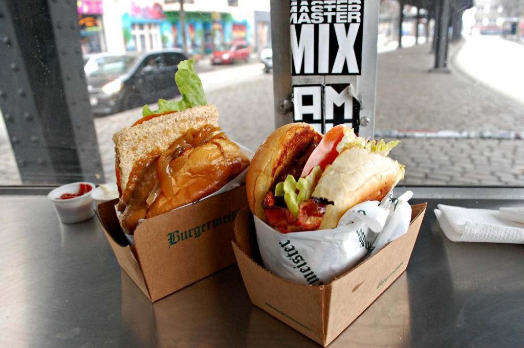 Burgers at Bugermeister