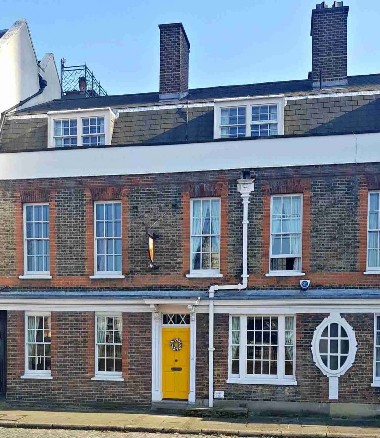 Notify Landlord About Ending Rental Contract or Rent Out Your Property (If Applicable)​