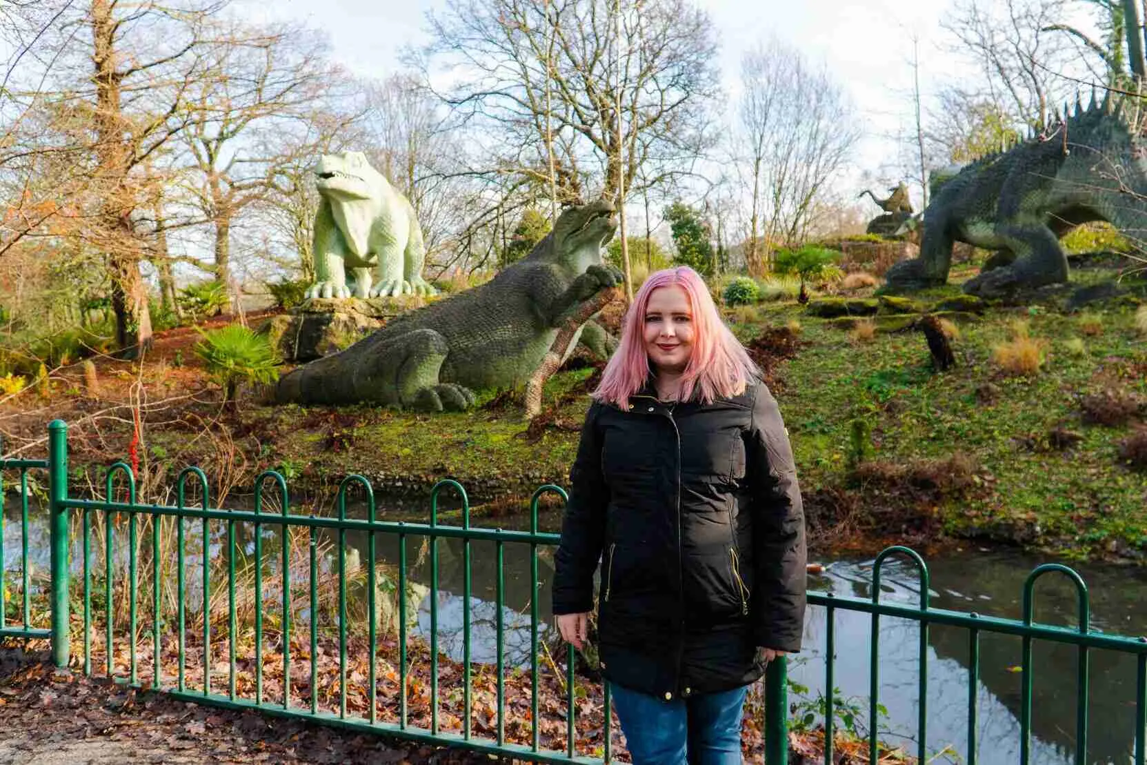Kat-standing-in-front-of-Crystal-Palace-Dinosaurs