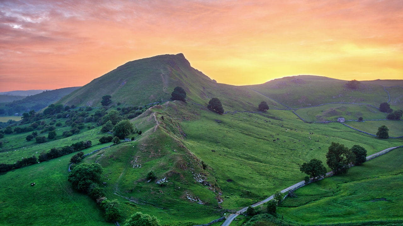 Places to Stay in the Peak District