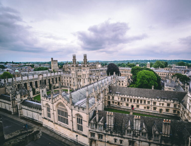 oxford-vs-cambridge-which-is-better-uniacco