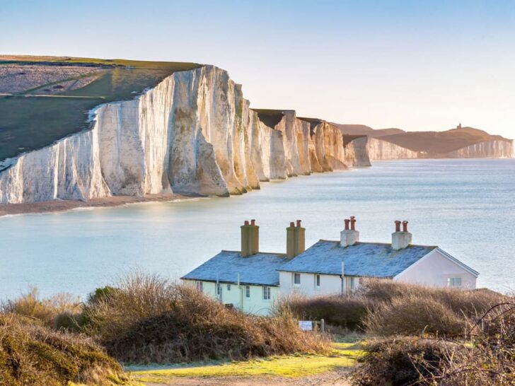 24 Famous Landmarks in England